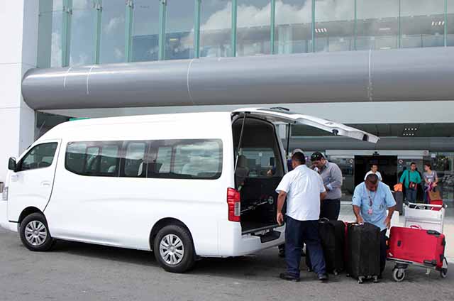 Empresas de transporte turístico en Cancún, ajenas a AMAV, no quieren a  Uber – Noticias de la Industria Turistica
